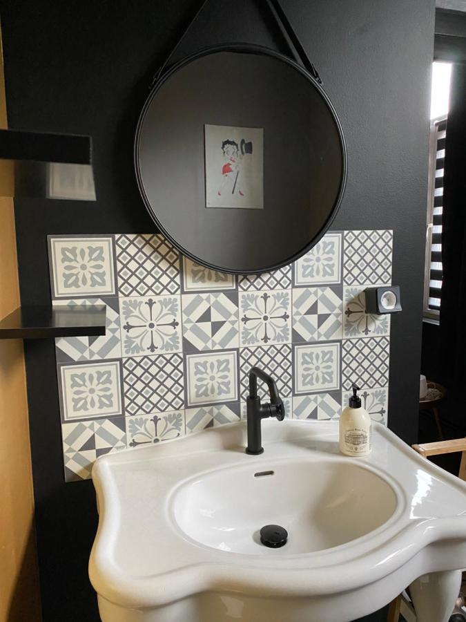 Bed and Breakfast Hypolite Avesnes-sur-Helpe Экстерьер фото